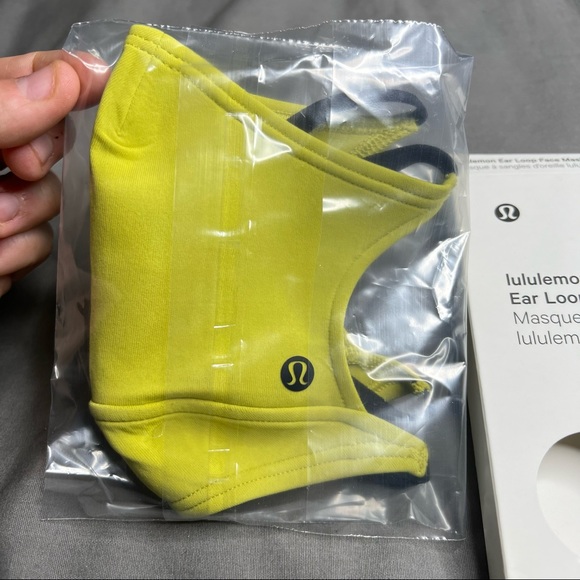 Lululemon Ear Loop Face Mask NWT in Box (Unused/Unopened) *BRAND NEW* - Picture 9 of 13